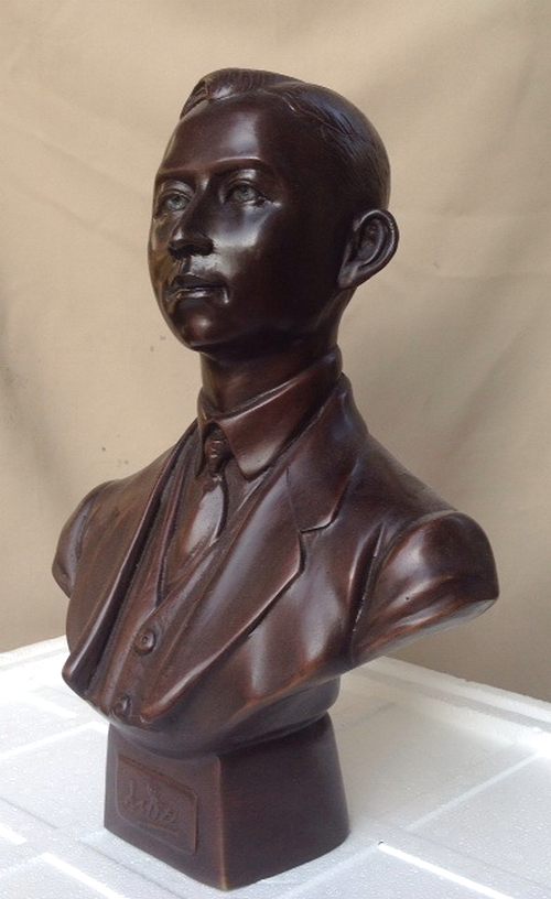 พระบรมรูป พระราชชนก สมเด็จพระมหิตลาธิเบศ (มหิดล) พิมพ์ครึ่งตัว สูง45ซ.ม