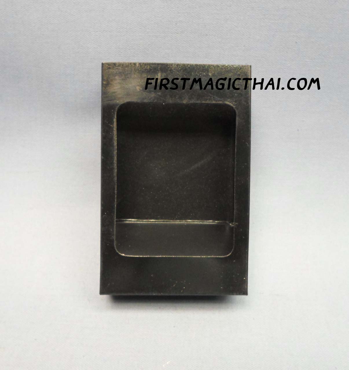 กล่องบุหรี่หาย / Vanishing Cigarette Case