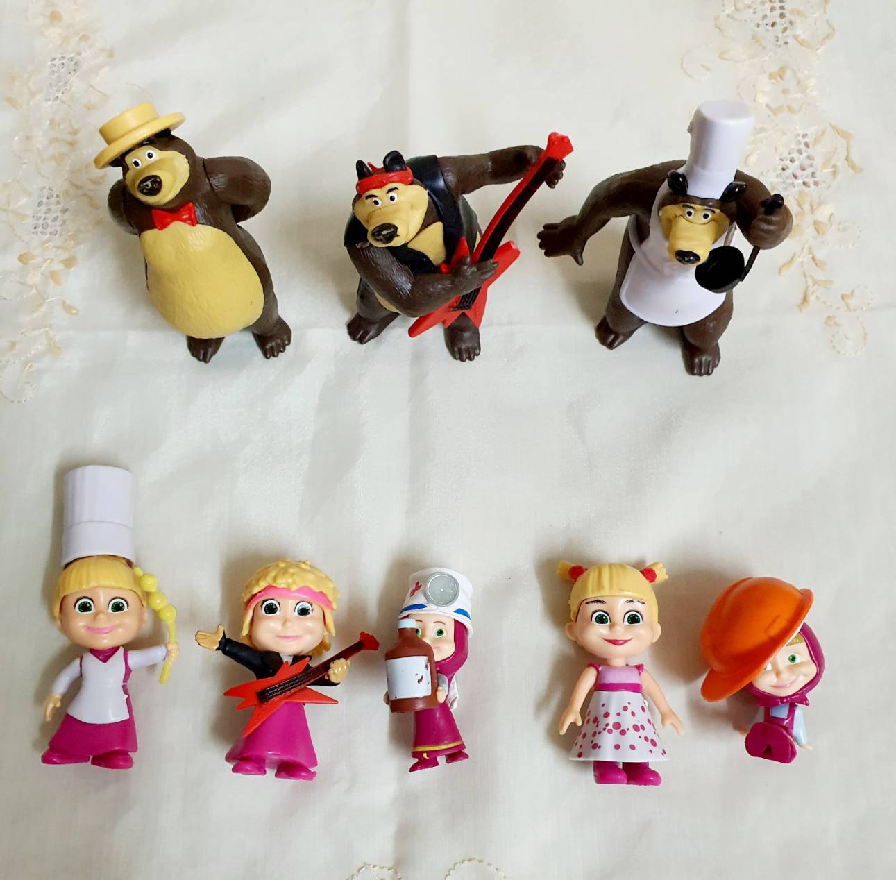 โมเดล มาช่ากับพี่หมี Masha and the Bear มือสอง เหมือนใหม่ 8ชิ้น