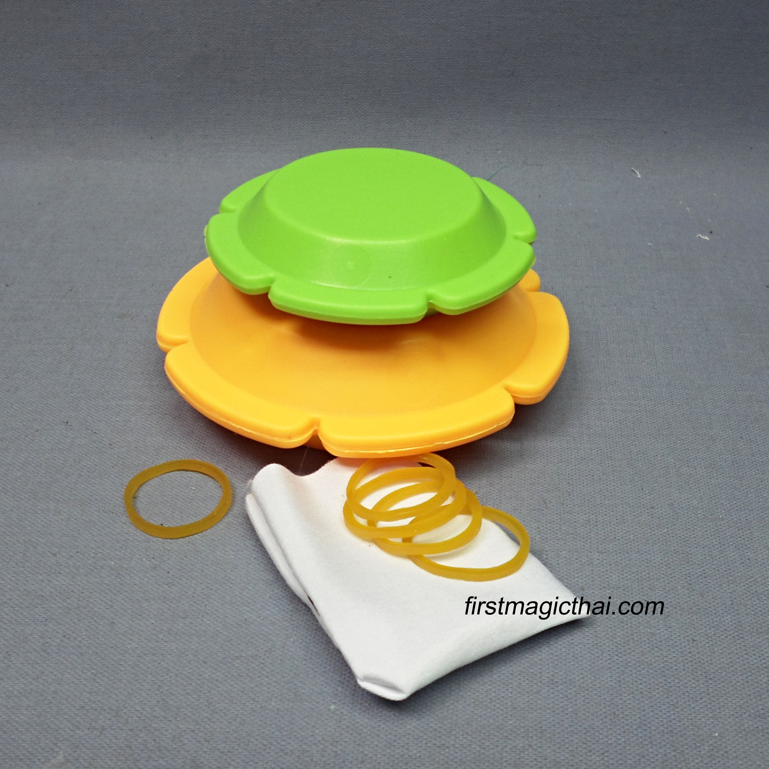 เสกเหรียญหายในตลับ / Miracle Coin Lightning Box