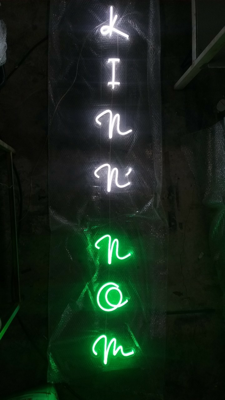 งานป้ายไฟนีออนดัด LED อะคริลิคใสรองหลัง