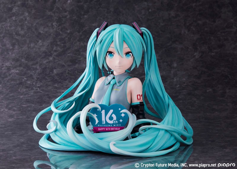Hatsune Miku Bust 16th Anniversary Ver.