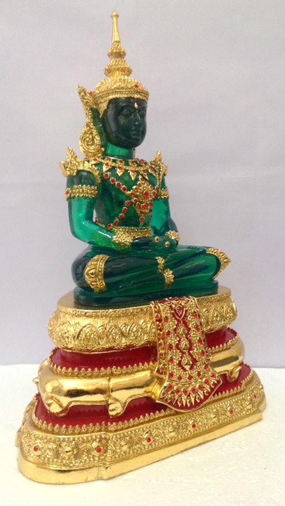 พระแก้วมรกต 9นิ้ว ชุดฤดูร้อน ทองเค