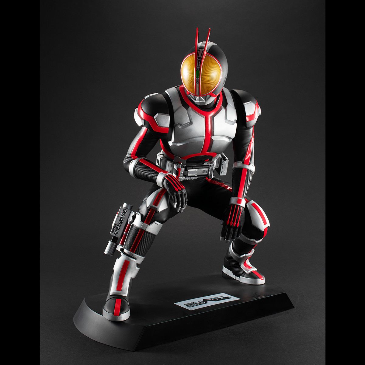 Kamen Rider 555 - Kamen Rider Faiz Ultimate Article