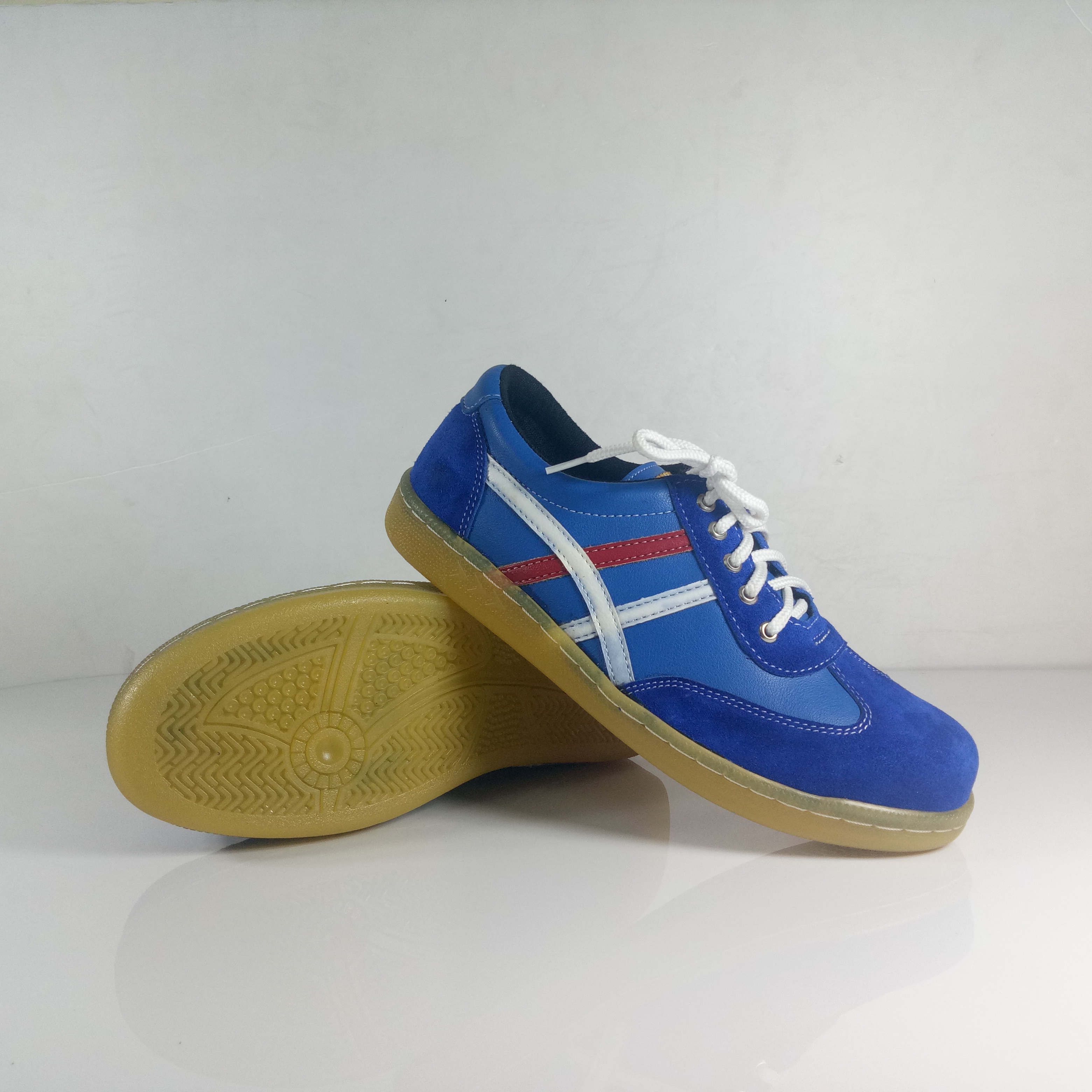 ร้องเท้าหุ้มส้น รุ่นตองพี