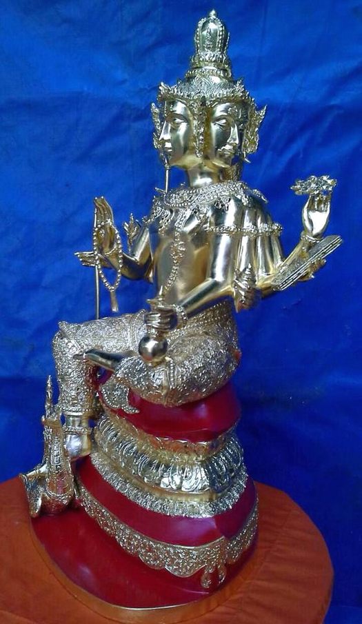 พระพรหม พิมพ์พิเศษ 9 นิ้ว เนื้อทองเหลือง ปิดทองแท้