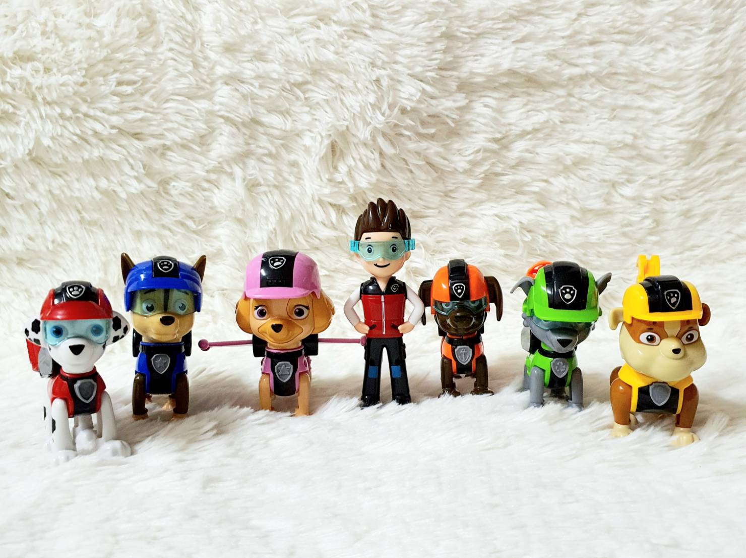 หมากู้ภัย Paw Patrol พร้อมกัปตันไรเดอร์ รวม 7 ชิ้น มือสองเหมือนใหม่