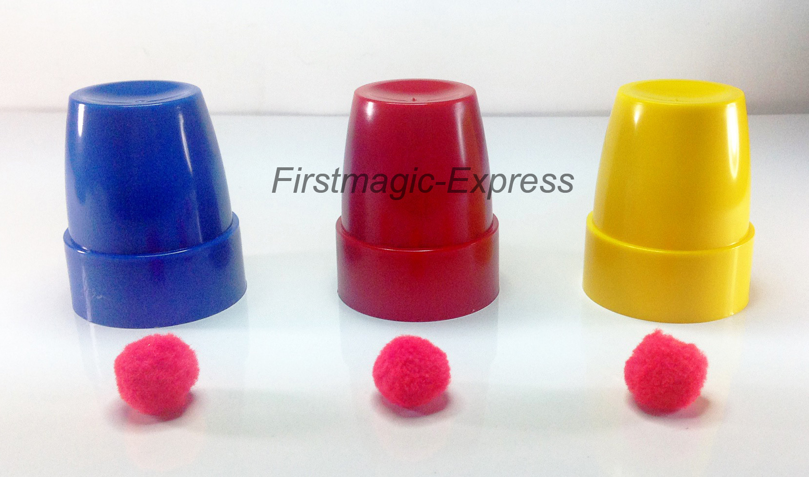 ถ้วย3ใบ (magic cups and balls)