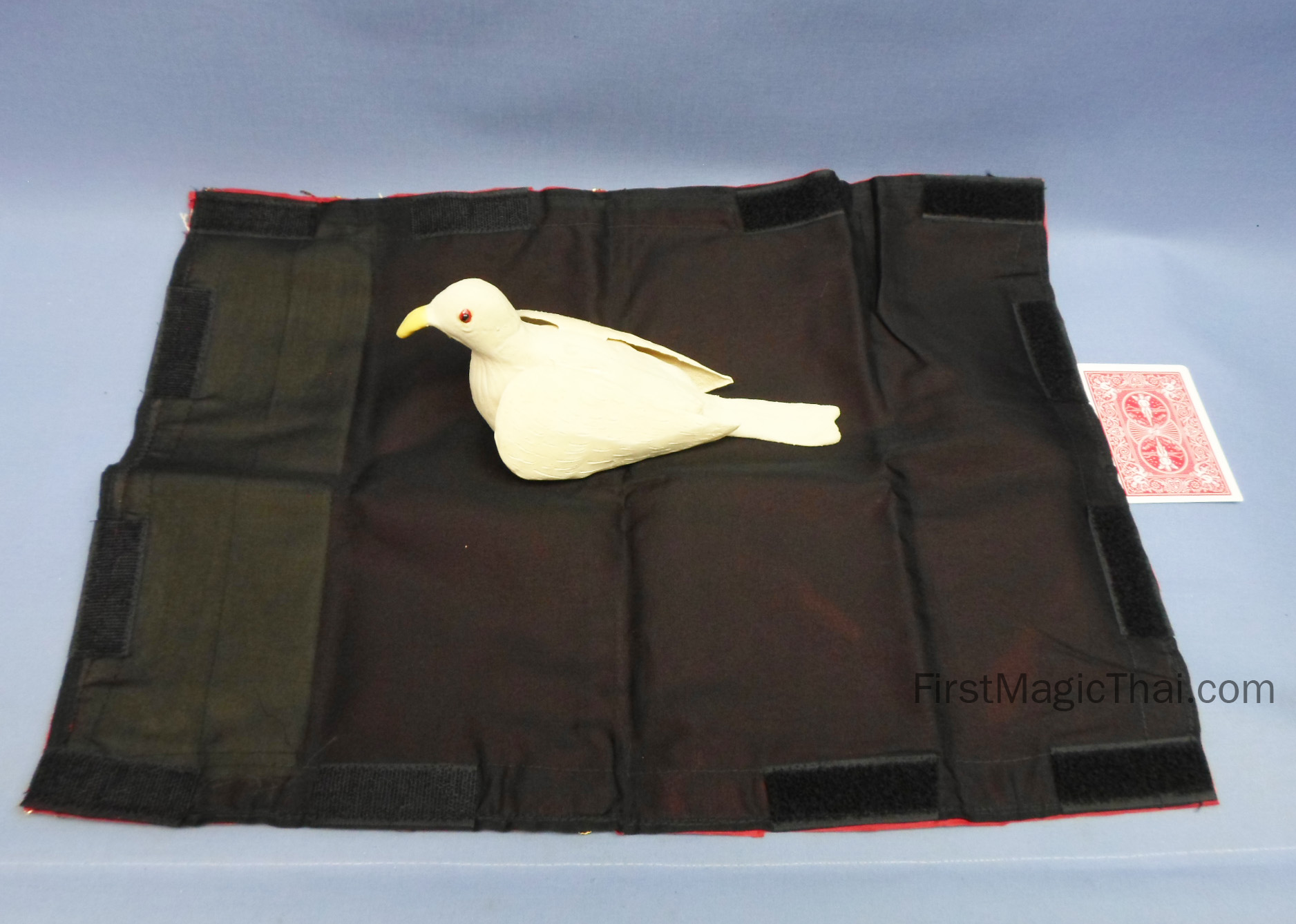 ถุงเสกนกหาย ลายแดง (Dove to Silk Bag)