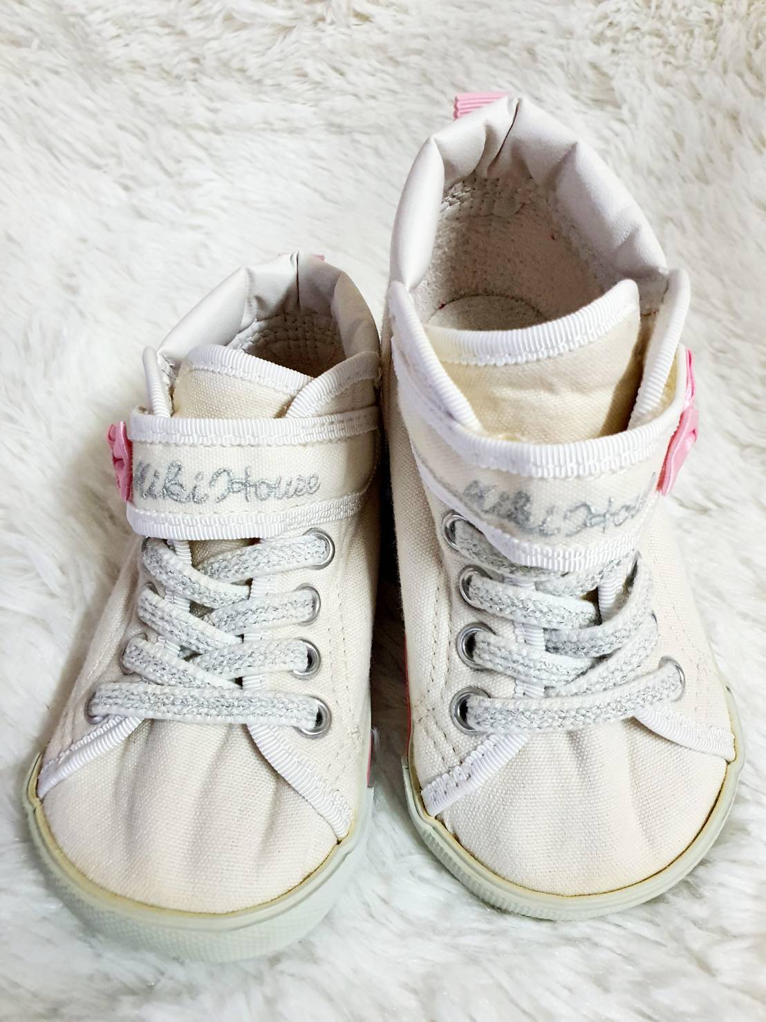 รองเท้าเด็ก Miki house สีขาว Size 15 cm. มือสอง สภาพ 90%