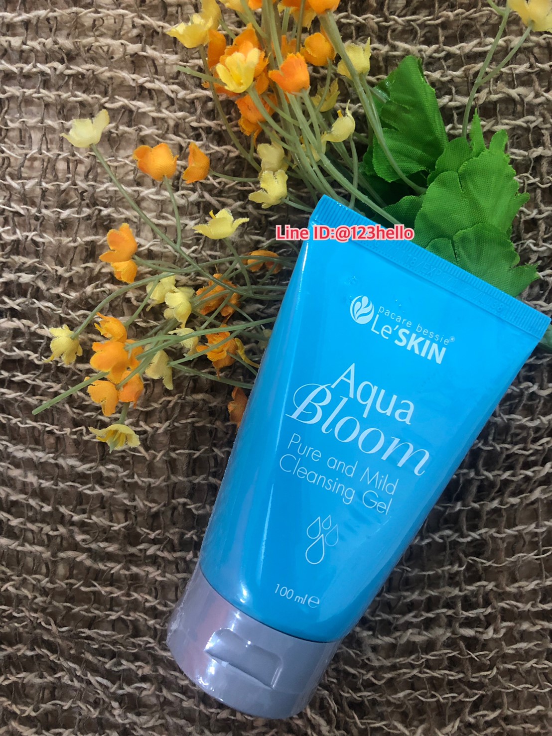 Le’SKIN AQUA BLOOM Pure and Mild Cleansing Gel เลอสกิน อควา บลูม เพียว แอนด์ มายด์ คลีนซิ่ง เจล 100 ml.