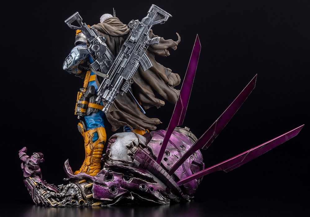 CABLE FINE ART STATUE SIGNATURE SERIES - Featuring the Kucharek Brothers Maple