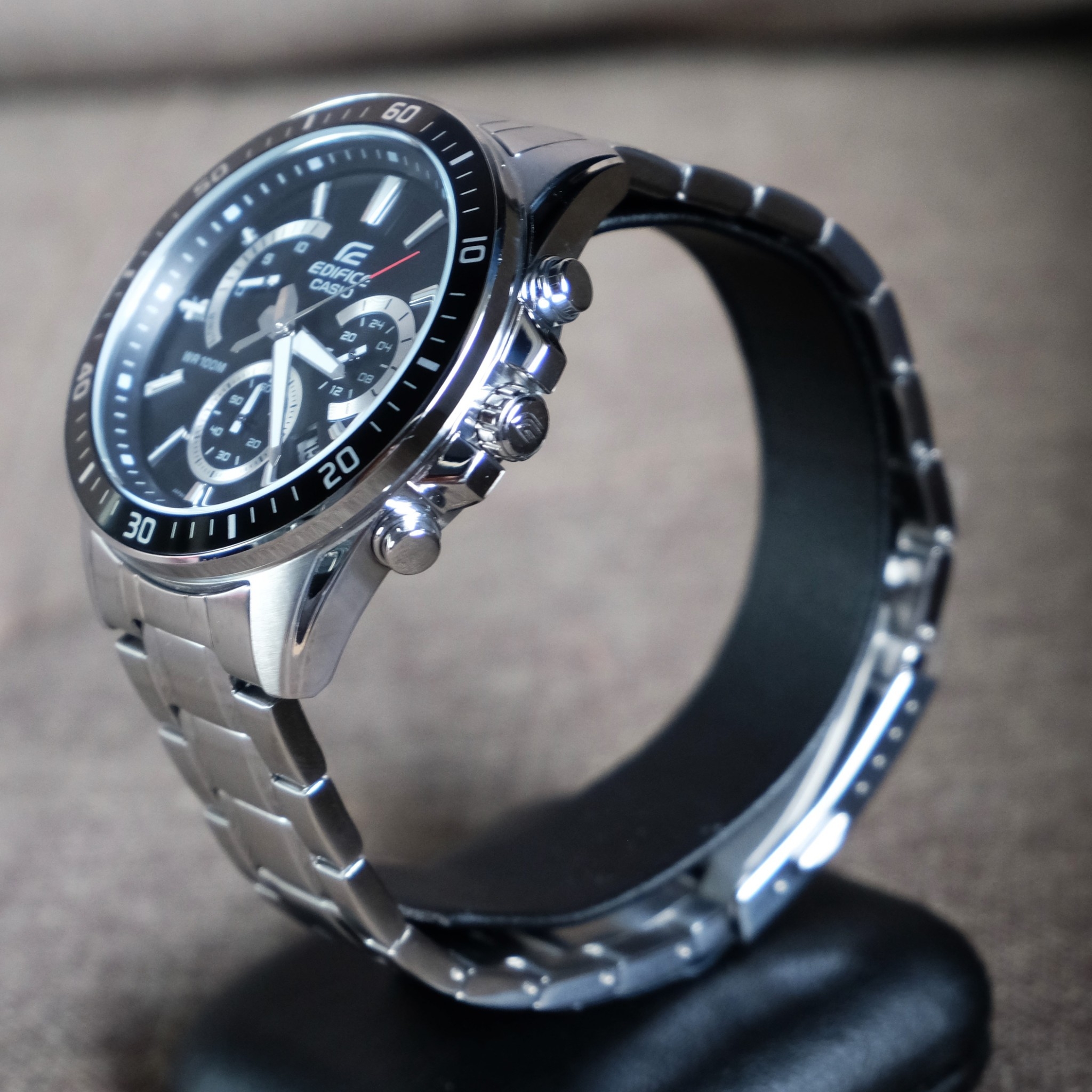 นาฬิกาผู้ชาย Casio EDIFICE รุ่น EFR-552D-1AV คาสิโอ