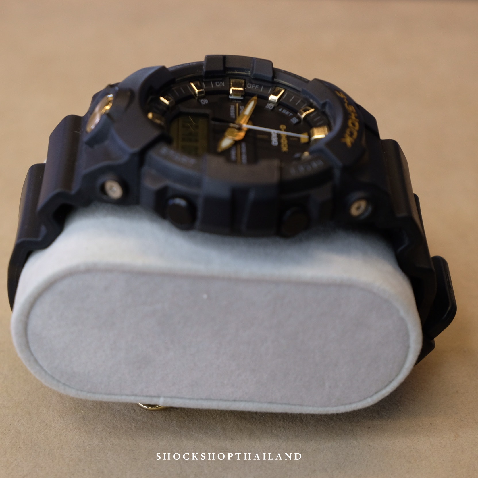 Casio G-Shock นาฬิกาผู้ชาย มือสอง ของแท้ รุ่น GA-810B-1A9 จีช็อค
