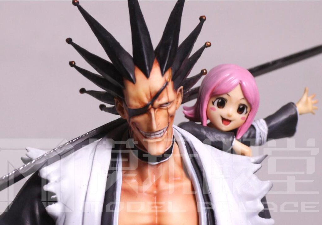 Zaraki Kenpachi and Yachiru Kusajishi Resin Statue