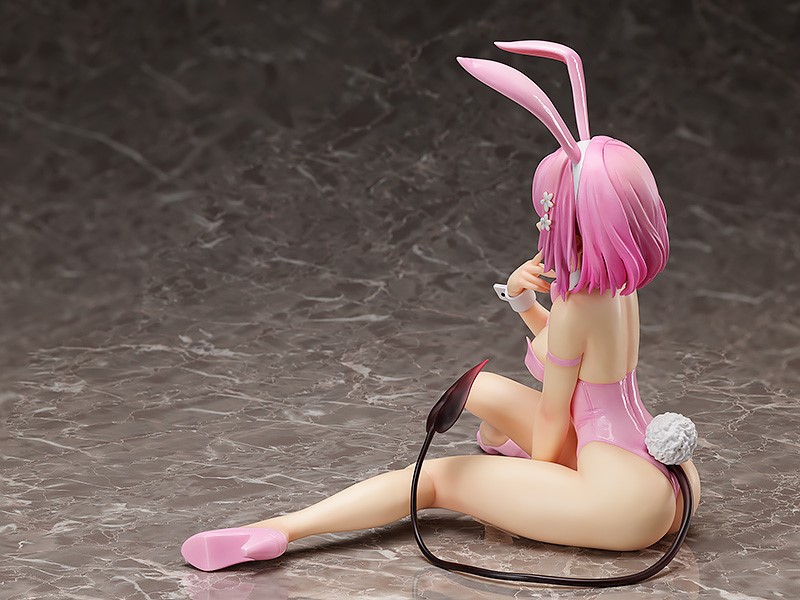 Momo Belia Deviluke Bare Leg Bunny Ver
