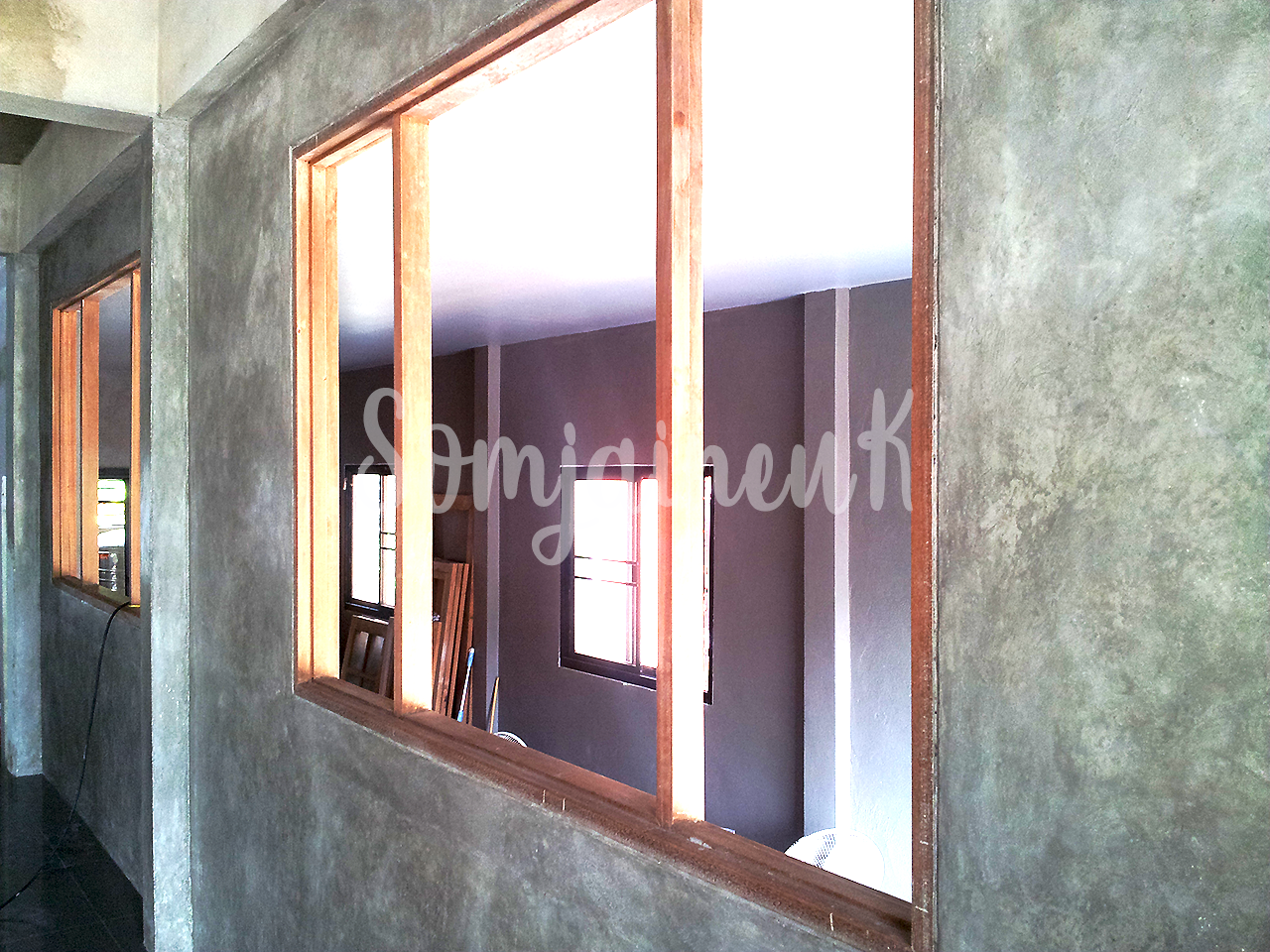 ฉาบผนังปูนลอฟท์บ้านเดี่ยว ซุ้มหน้าบ้าน ห้องรับแขก โถงบันได พื้นที่รวม 60 ตร.ม. @บ้านเดี่ยวคุณาลัย บางขุนเทียน