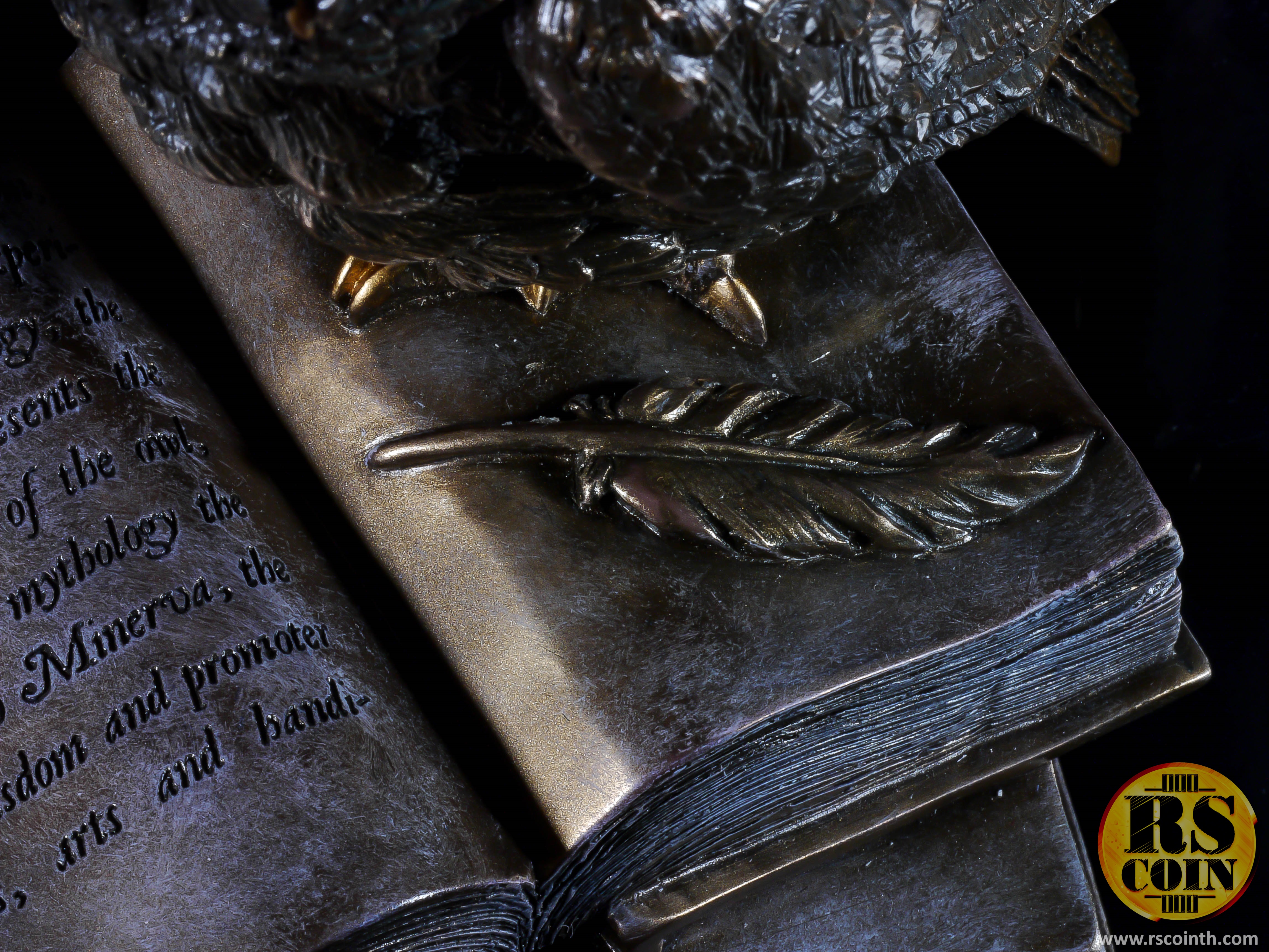 รูปปั้นสัมฤทธิ์ - นกฮูกหนังสือ (Sculpture Bronze Owl on Book - Pre Order)