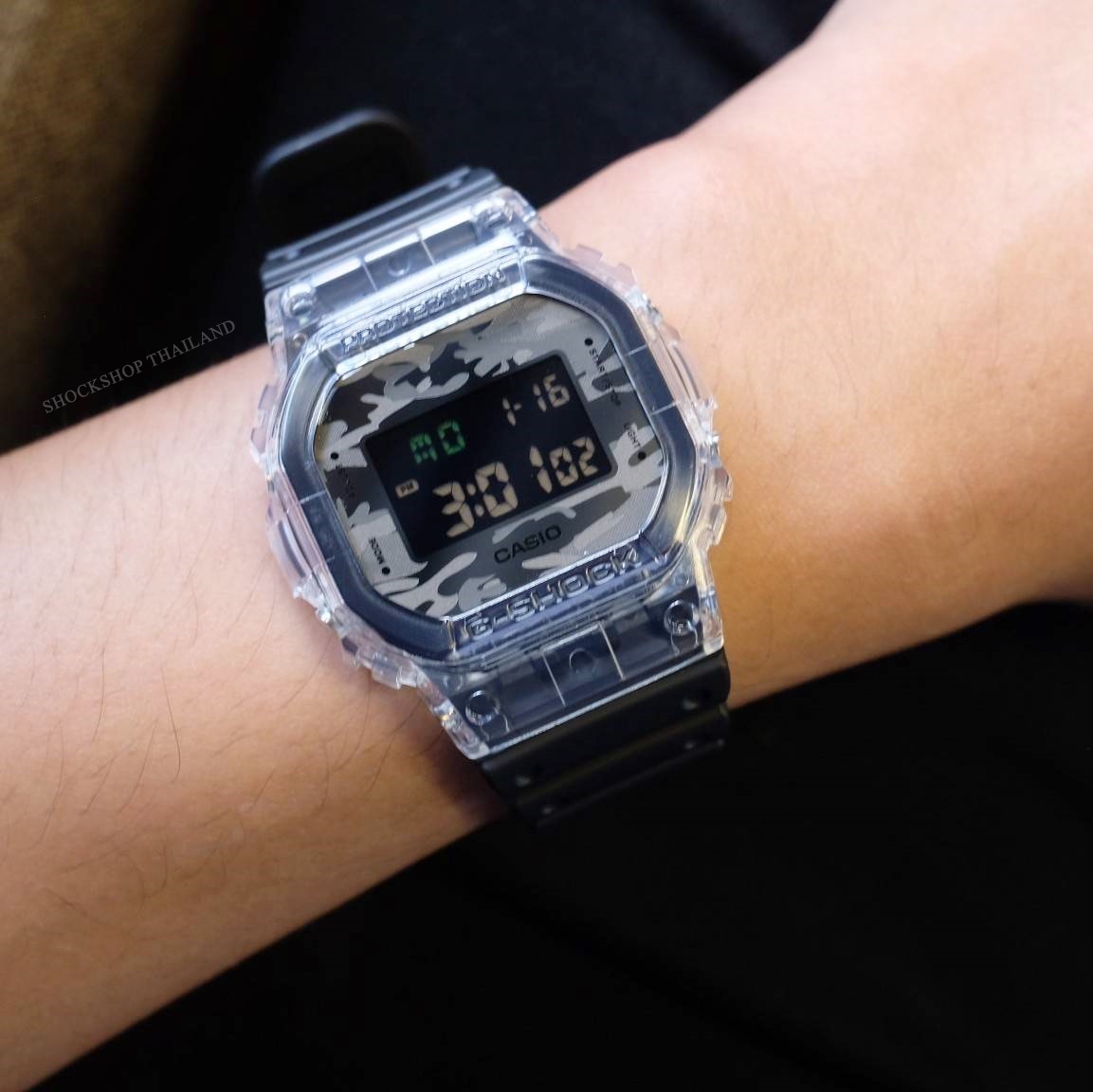 นาฬิกาผู้ชาย G-Shock รุ่น DW-5600SKC-1 ซีรีส์ 5600 จีช็อค