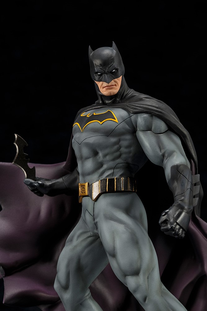 BATMAN -REBIRTH- ARTFX+ STATUE