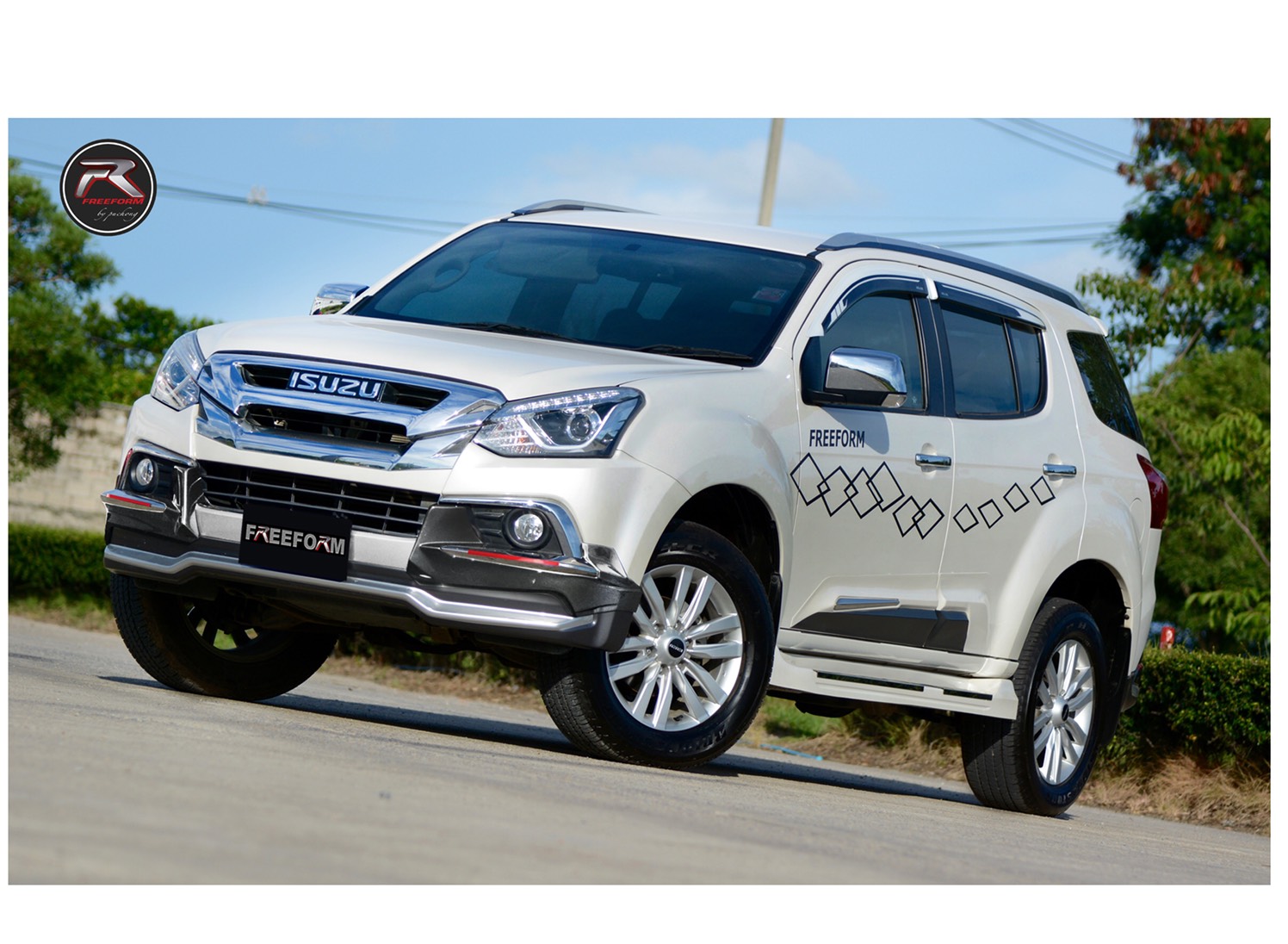ชุดแต่ง Isuzu Mu-X 2017 By Iconic