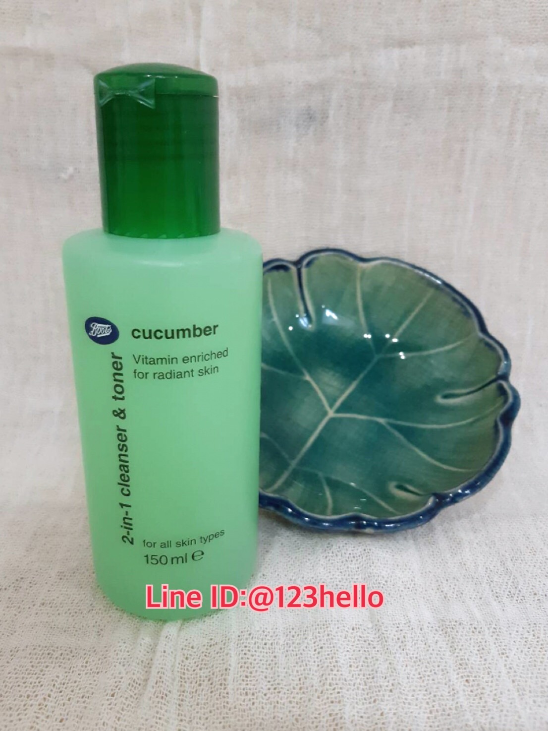 Boots cucumber 2-in-1 cleanser & toner บูทส์ คิวคัมเบอร์ 2-อิน-1 คลีนเซอร์ & โทนเนอร์ 150 มล.