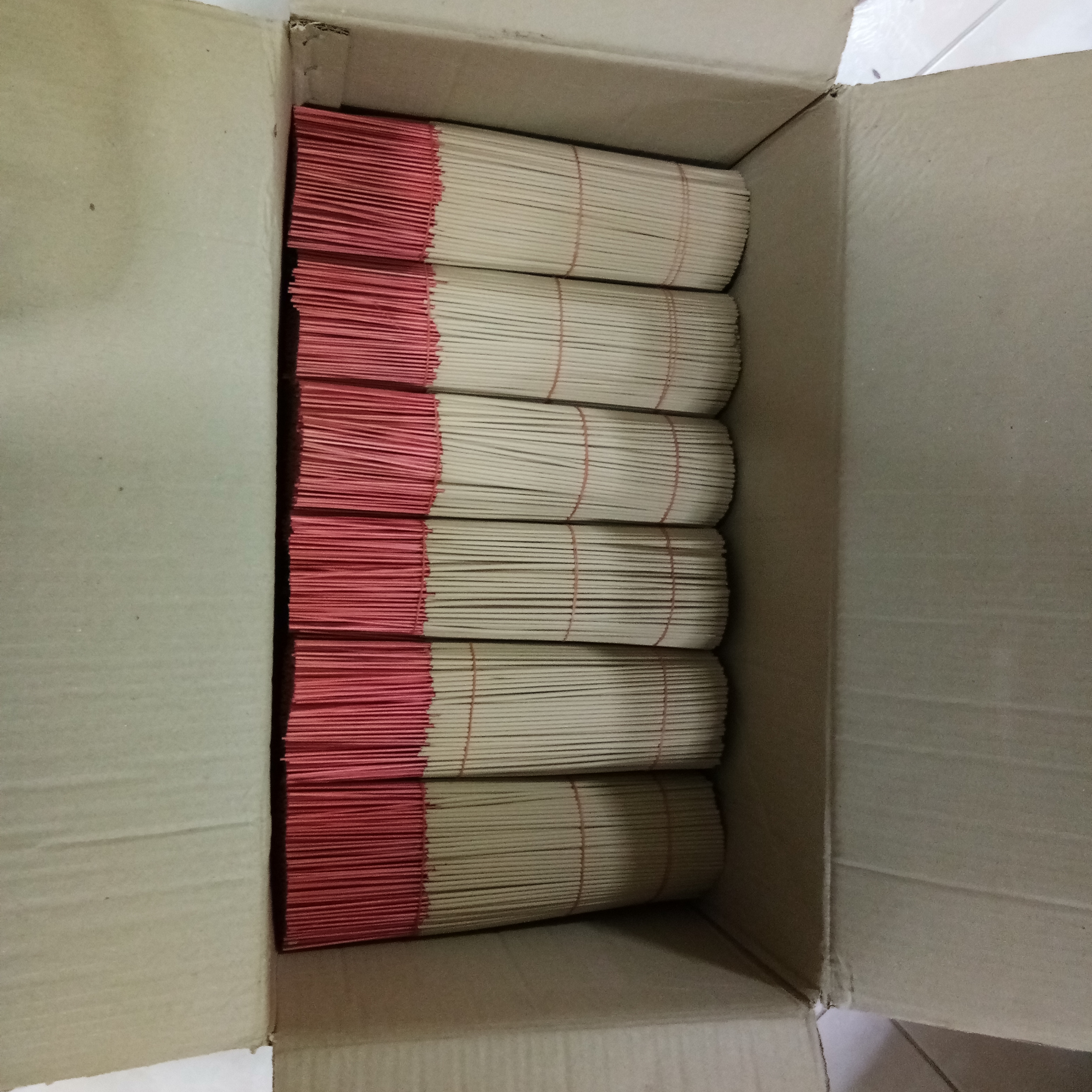 ธูปเปลือย 33cm. สีธรรมชาติ (ราคาต่อ 1กิโล)
