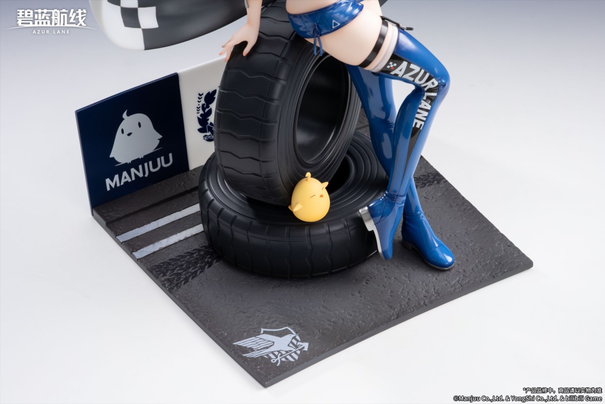 Azur Lane - Baltimore Finish Line Flagbearer Ver.