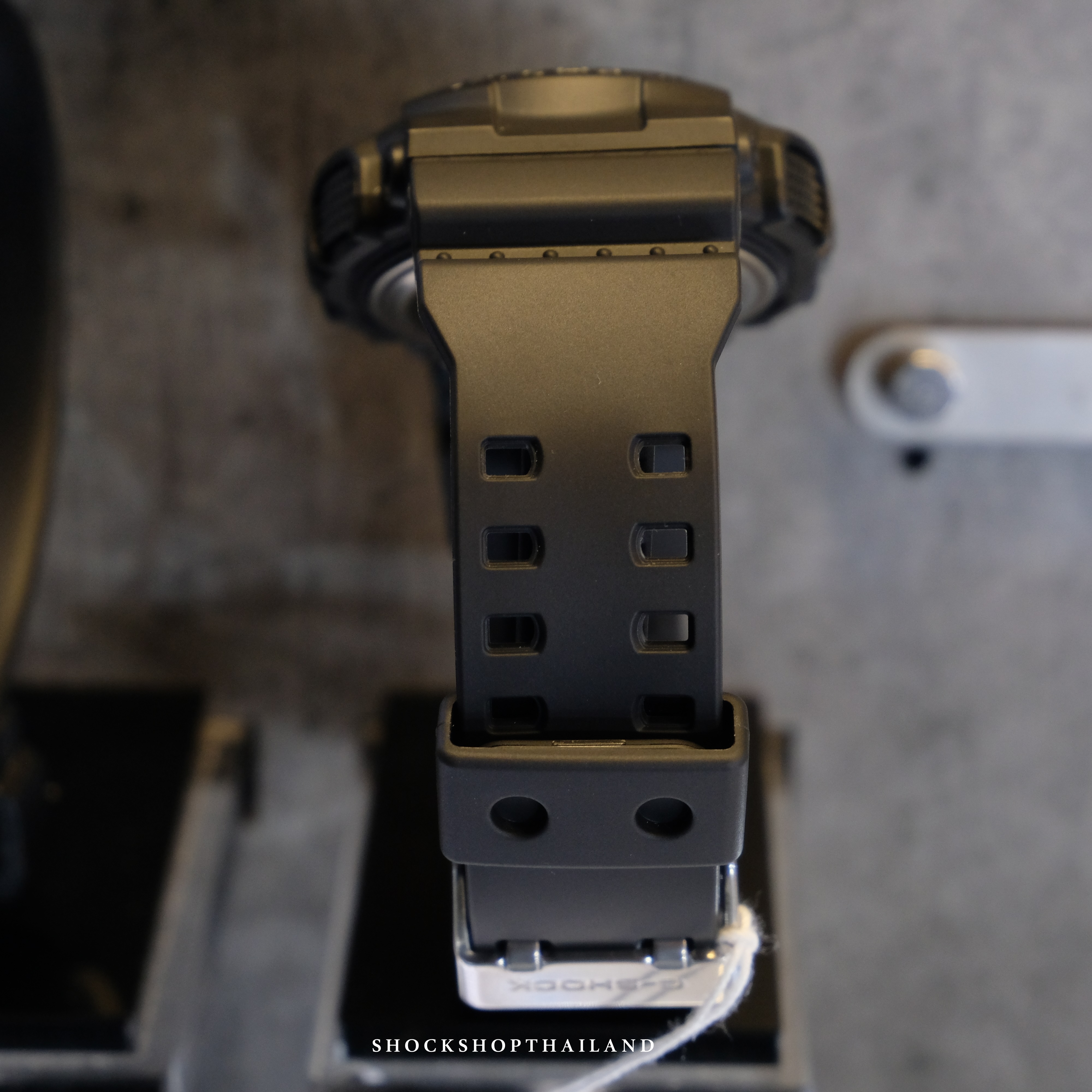 นาฬิกาผู้ชาย G-SHOCK รุ่น GA-100MF-1A ซีรีส์ GA-100 จีช็อค