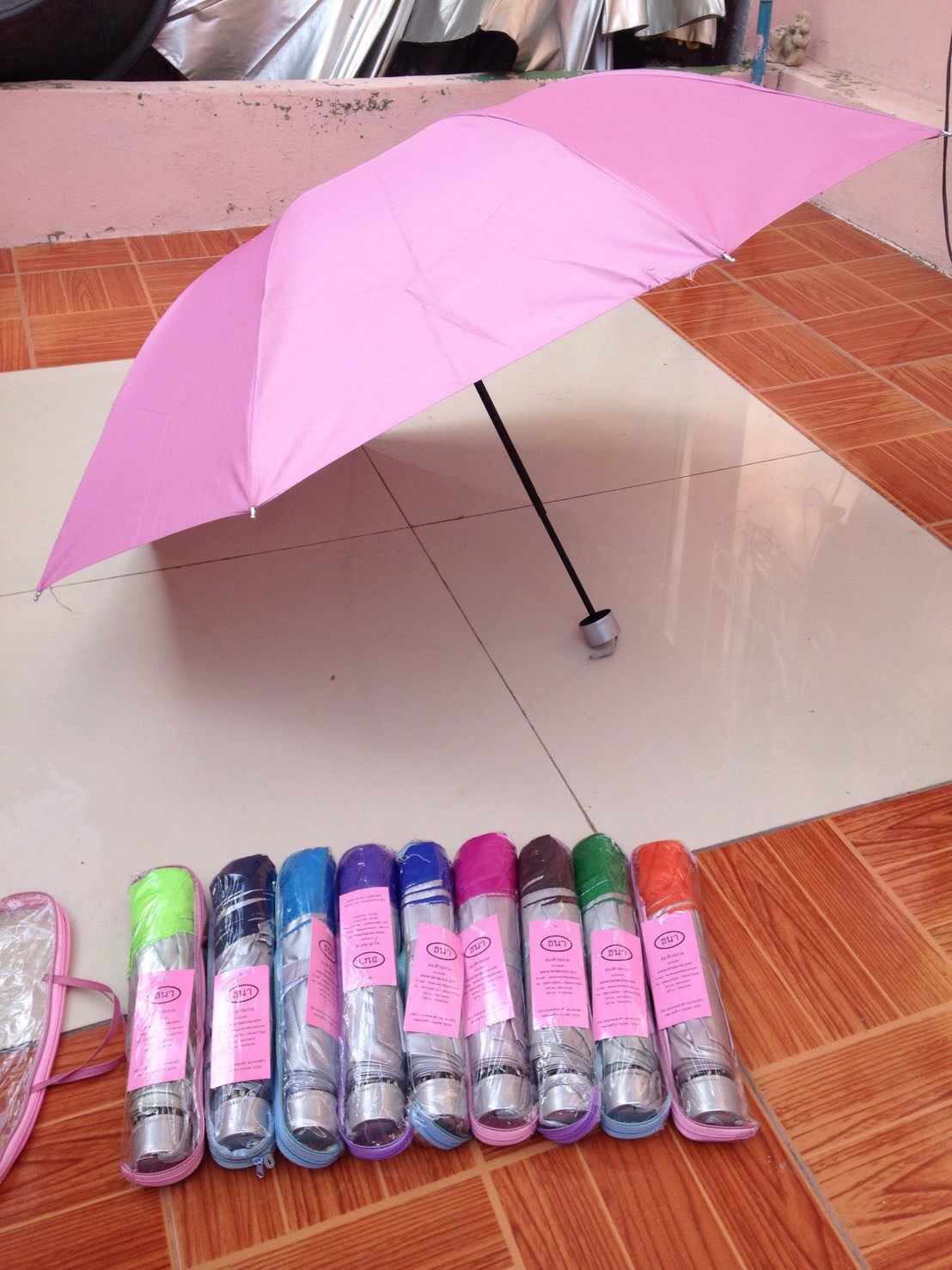 ร่มพับ3ตอนกระเป๋าแพค100คัน