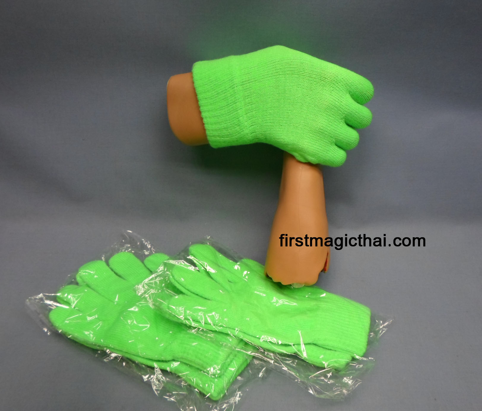 ชุดมือปีศาจ / Freaky Body Illusions