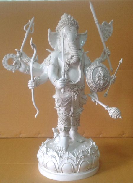 พระพิฆเนศ ปางปราบพญามาร 8 กร 9นิ้ว ทองเหลือง สีขาว