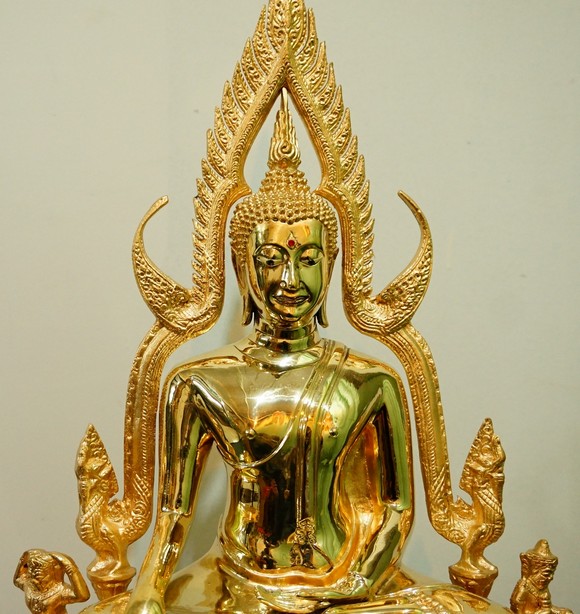 พระพุทธชินราช 9นิ้ว ทองเหลือง ขัดเงา ฐานเตี้ย