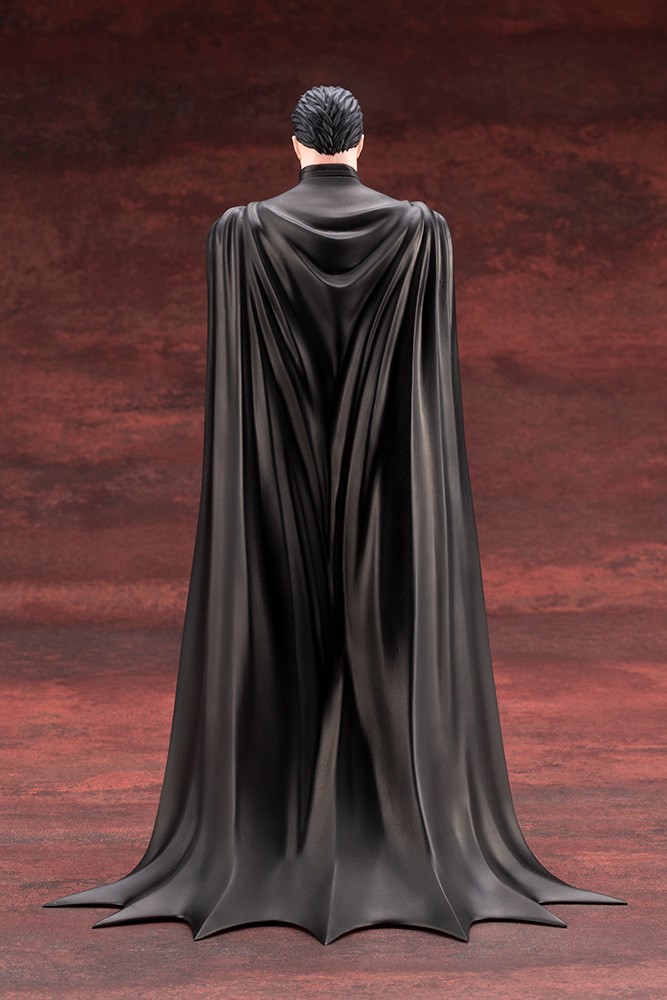 DC COMICS BATMAN IKEMEN STATUE (1st edition with bonus part)