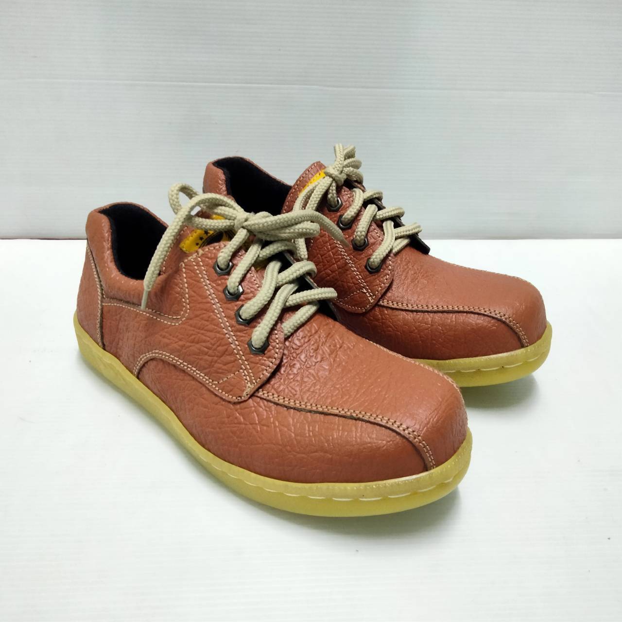 รองเท้าเซฟตี้รุ่นหนังช้างวินเทจหนังลายสีส้ม