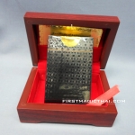 ไพ่พลาสติก สีดำ หลังเพร็ช + กล่องไม้