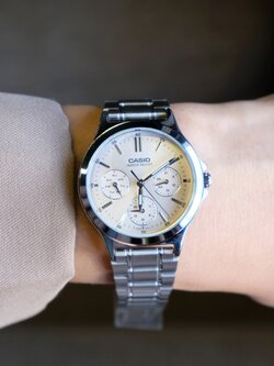 นาฬิกาผู้หญิง Casio รุ่น LTP-V300D-4A คาสิโอ