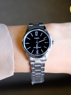 นาฬิกาผู้หญิง Casio Dress อะนาล็อก รุ่น LTP-V005D-1B คาสิโอ