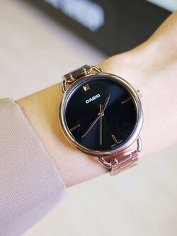 นาฬิกาผู้หญิง Casio รุ่น LTP-E415PG-1C คาสิโอ