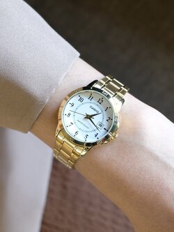 นาฬิกาผู้หญิง CASIO รุ่น LTP-V004G-7B คาสิโอ